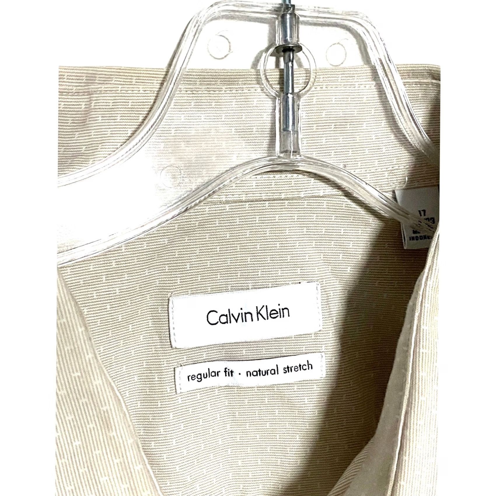Calvin Klein - "Calvin Klein" is prominently featured Size 46R - 6 Thumbnail
