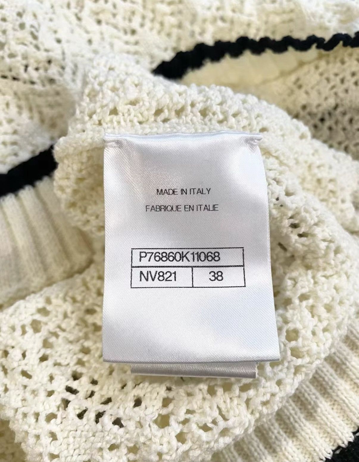 Chanel Chanel 24P Ivory Crochet Knit Pullover Sweater J33 Size XS / US 0-2 / IT 36-38 - 5 Thumbnail