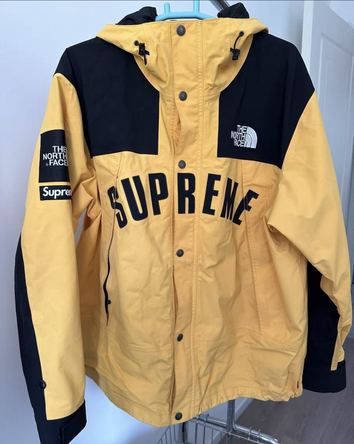 ミュージシャン buddix Co Logo Mountain Parka ミュージシャン buddix Co Logo Mountain Parka Supreme / The