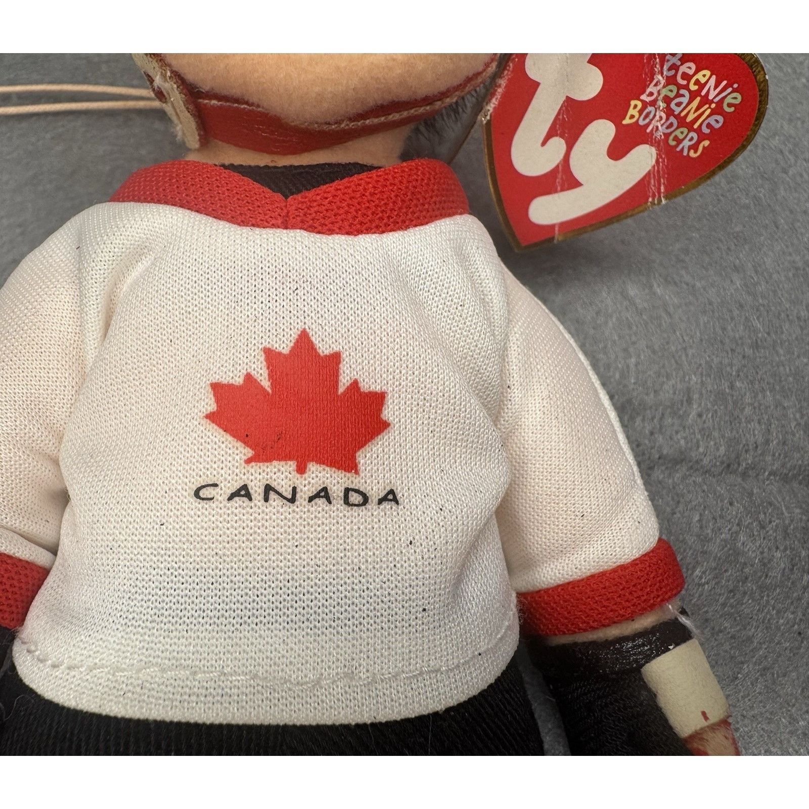 0 Ty Beanie Baby 'Hat-Trick Hunter' Plush Hockey Player Canada Size ONE SIZE - 4 Thumbnail