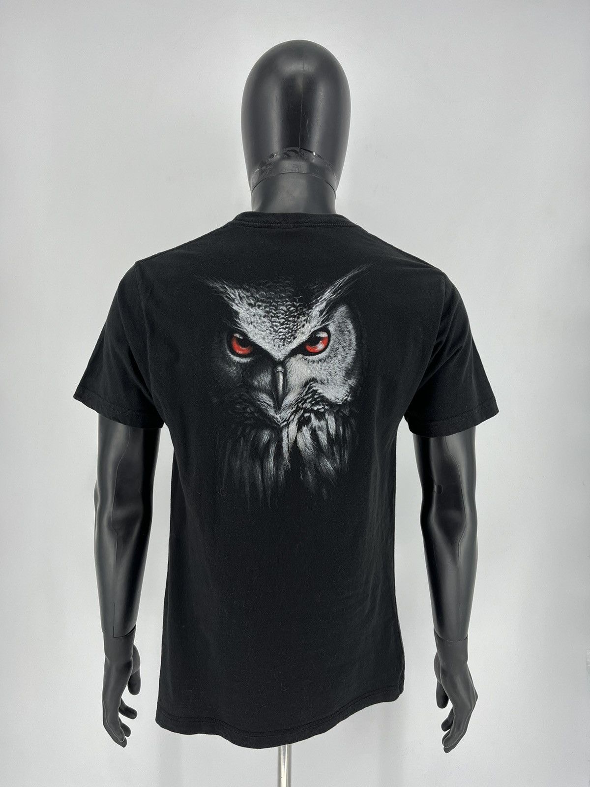 Band Tees × Vintage Vintage Y2K Bloody Owl T-shirt Spiral Tee Black Vintage Rock Size US L / EU 52-54 / 3 - 8 Thumbnail