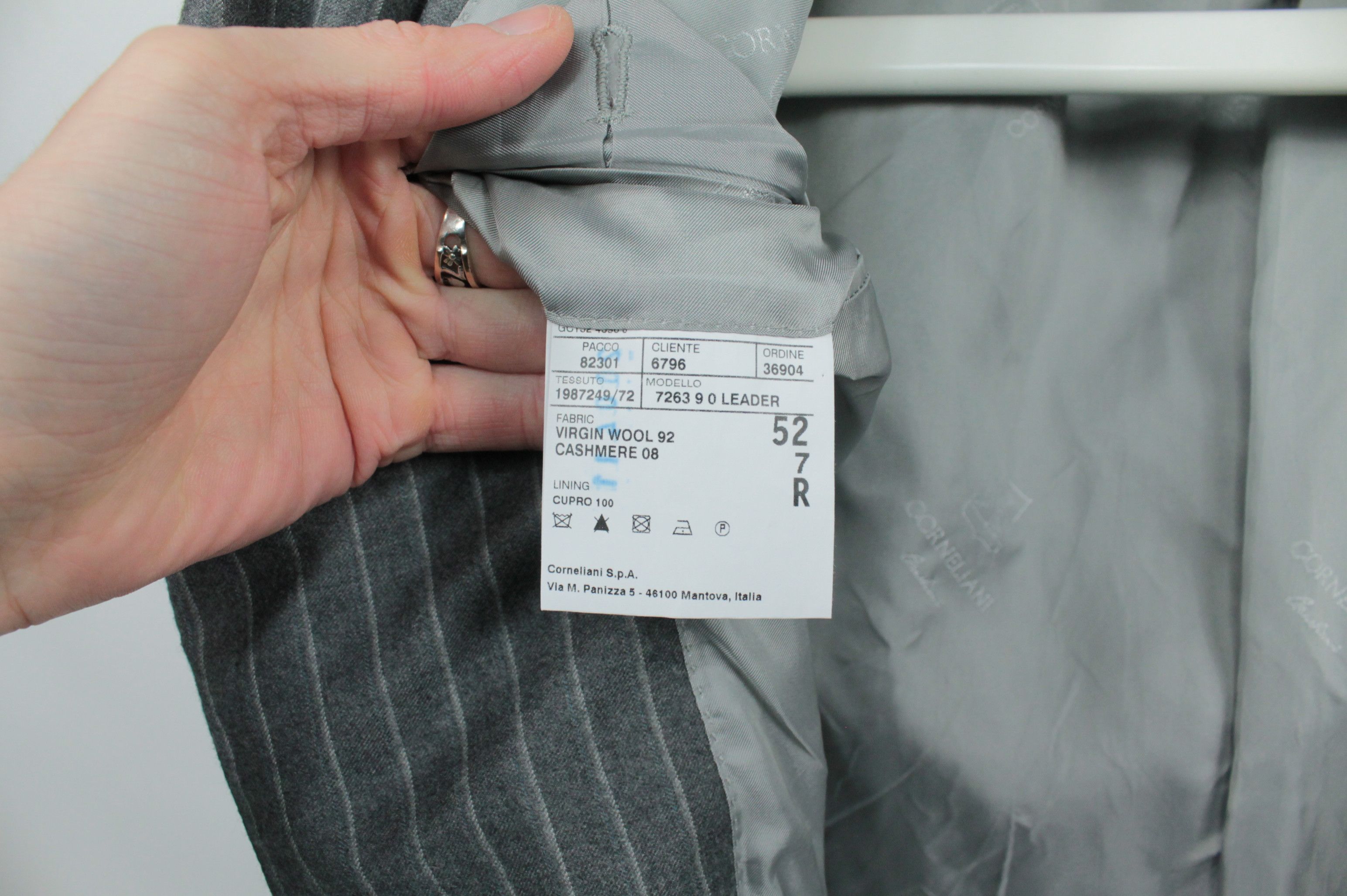 Corneliani Corneliani Wool/Cashmere Blend Gray Strip Blazer Jacket Size US L / EU 52-54 / 3 - 10 Thumbnail