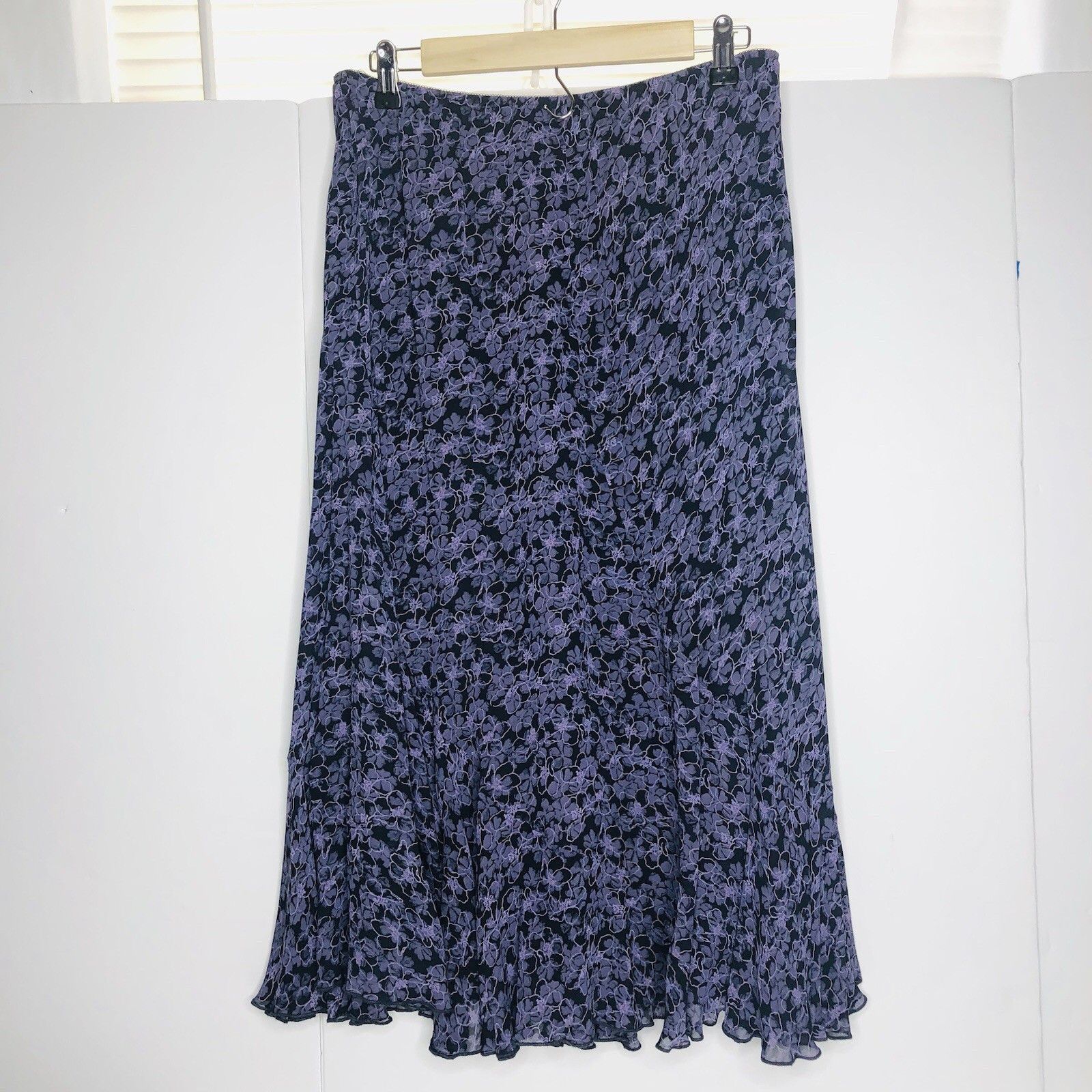 Laura Ashley Vtg Women Laura Ashley Floral Lavender Black Midi Sz 10 US Size L / US 10 / IT 46 - 4 Thumbnail