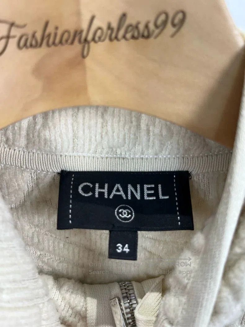 Chanel Chanel Beige Logo Hooded Jacket. Size US XS / EU 42 / 0 - 4 Thumbnail