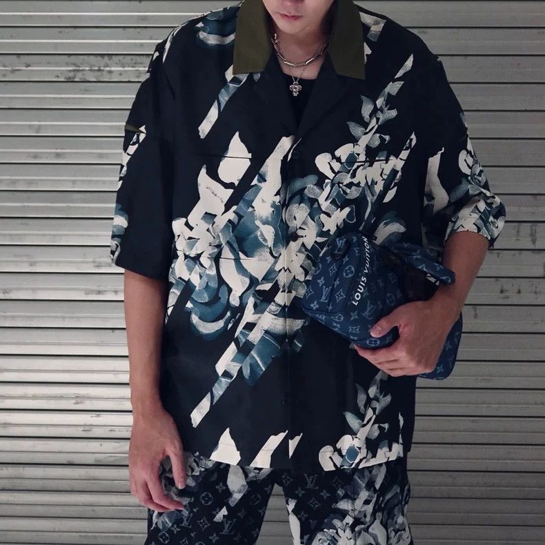 Louis Vuitton Louis Vuitton Flying pigeon printed silk short sleeve shir Size US XL / EU 56 / 4 - 5 Thumbnail