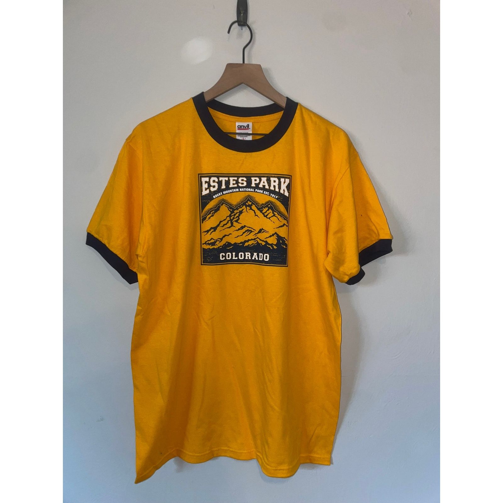 Anvil Vintage Estes Park Rocky Mountain yellow Ringer Shirt VTG L Size US L / EU 52-54 / 3 - 1 Thumbnail