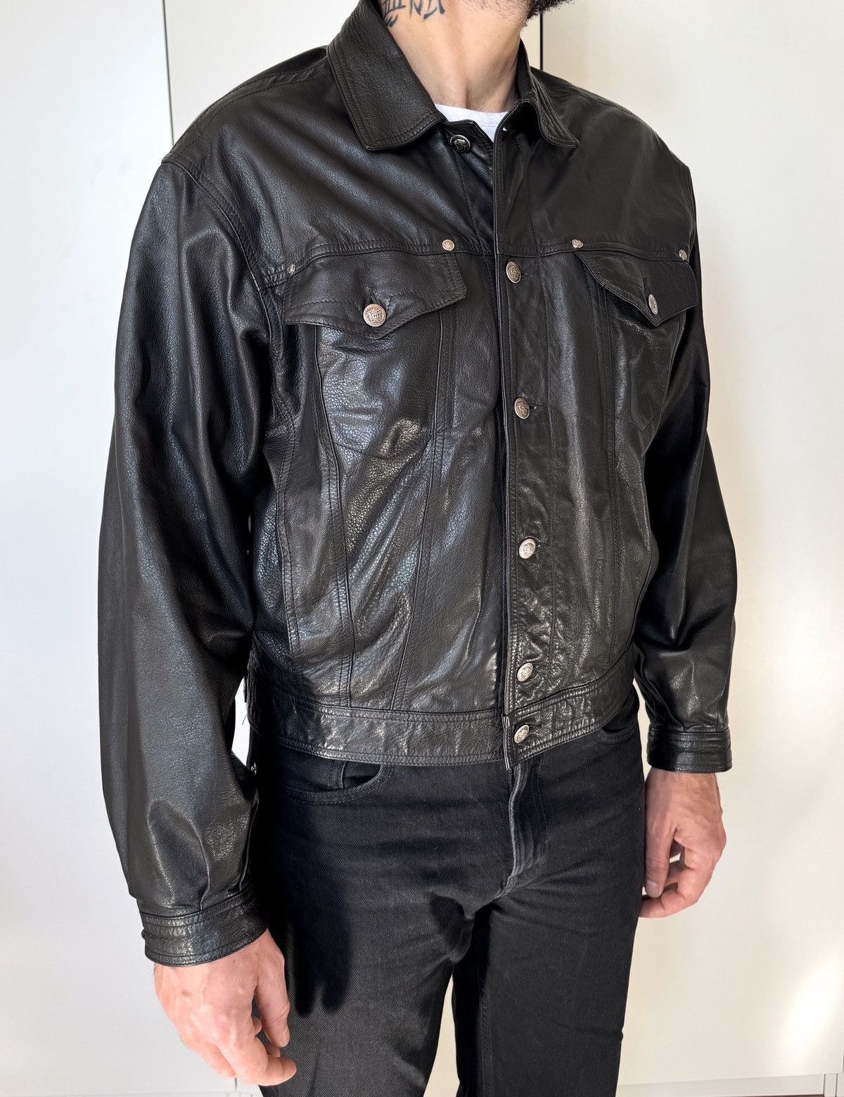 Versace Jeans Couture Vintage Versace Jeans Couture black leather jacket Medusa Size US L / EU 52-54 / 3 - 1 Thumbnail