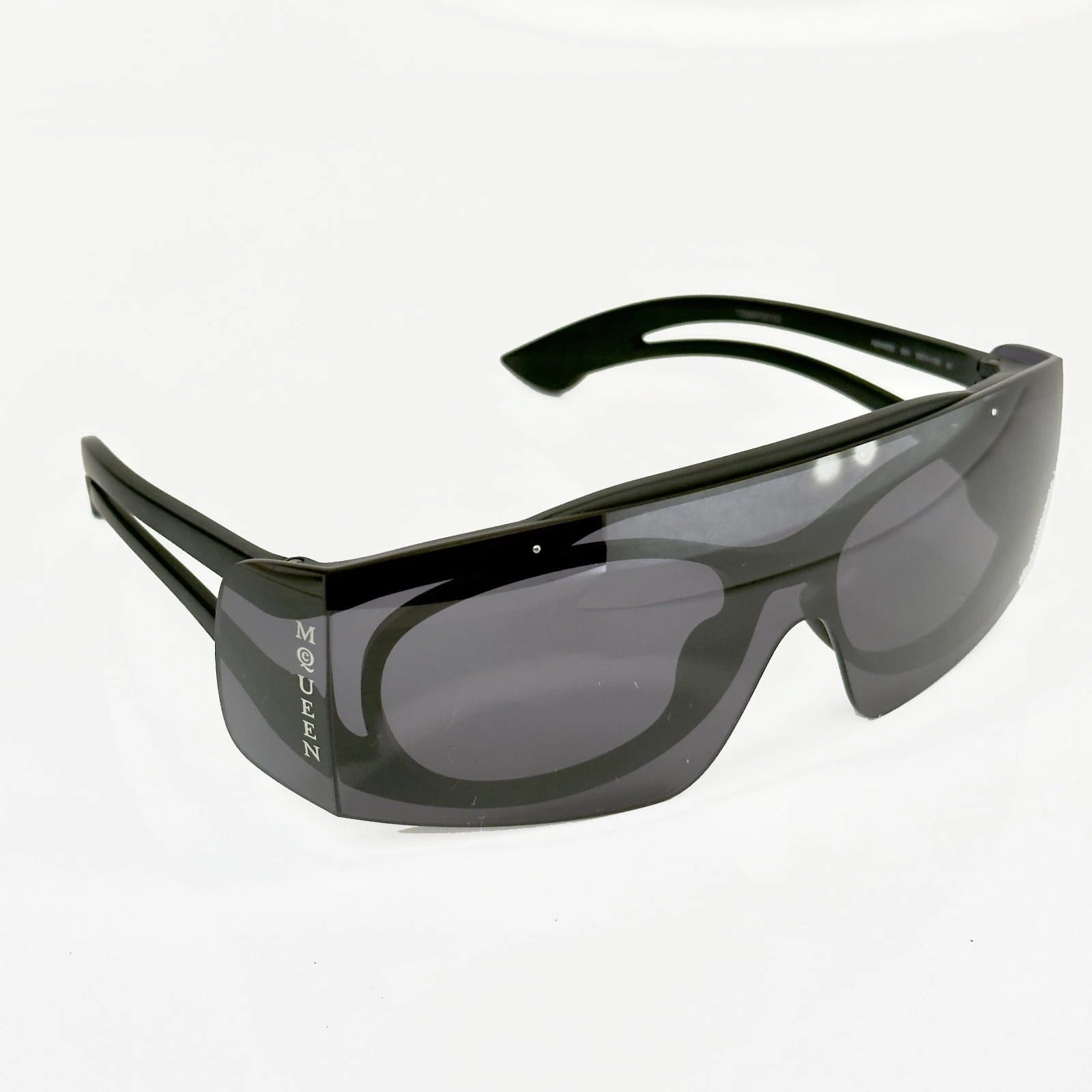 Alexander McQueen ALEXANDER MCQUEEN AM0489S 0489 Black Fashion Sunglasses 001 Size ONE SIZE - 9 Thumbnail