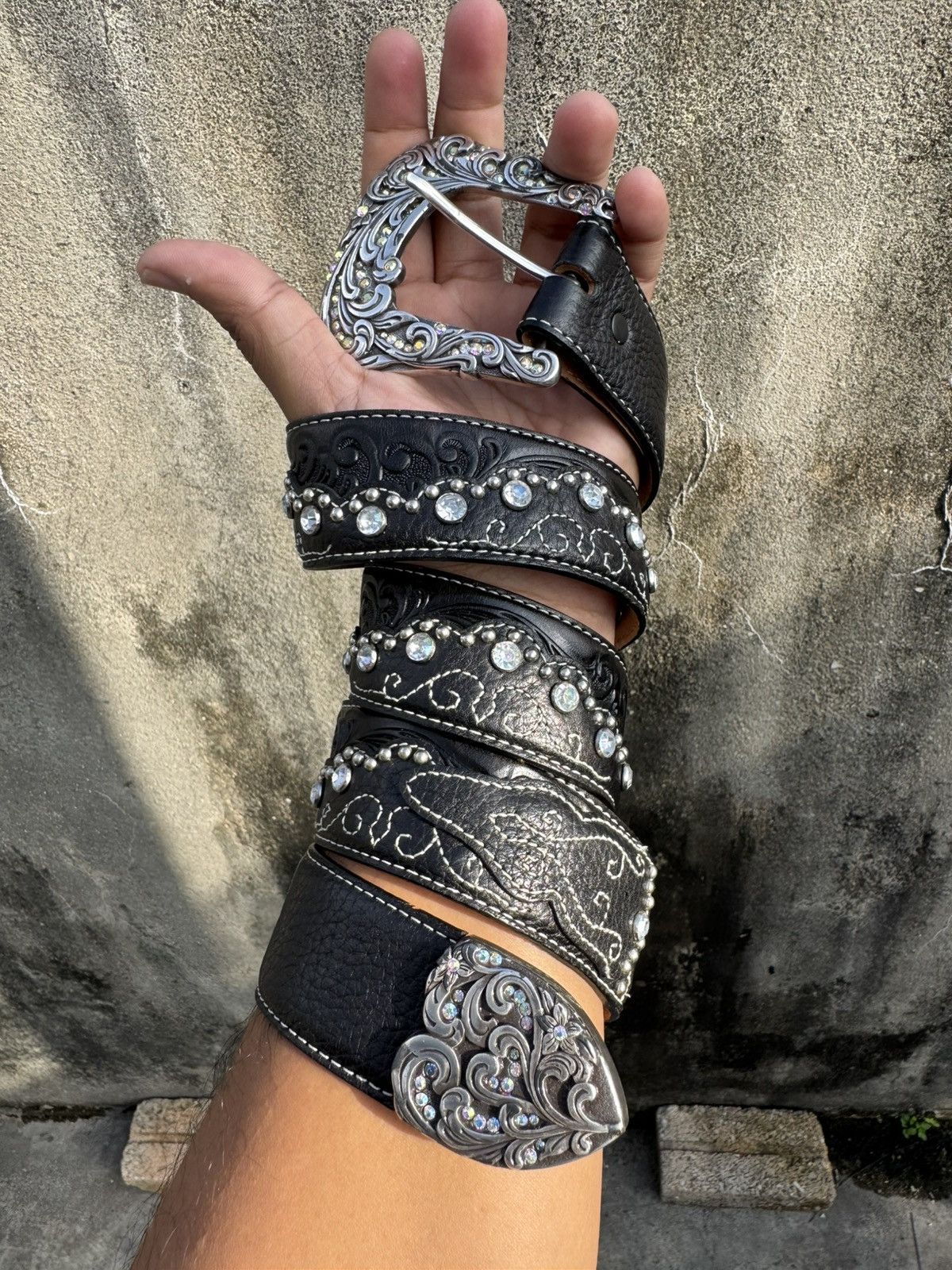 Tony Lama SICK TONY LAMA STUDDED RHINESTONE LEATHER Size ONE SIZE - 1 Thumbnail