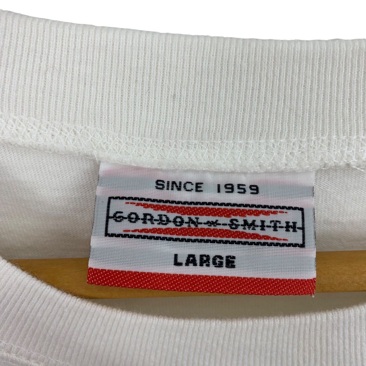 Vintage Vintage GORDON & SMITH Surfing back hit logo tee Size US L / EU 52-54 / 3 - 4 Thumbnail
