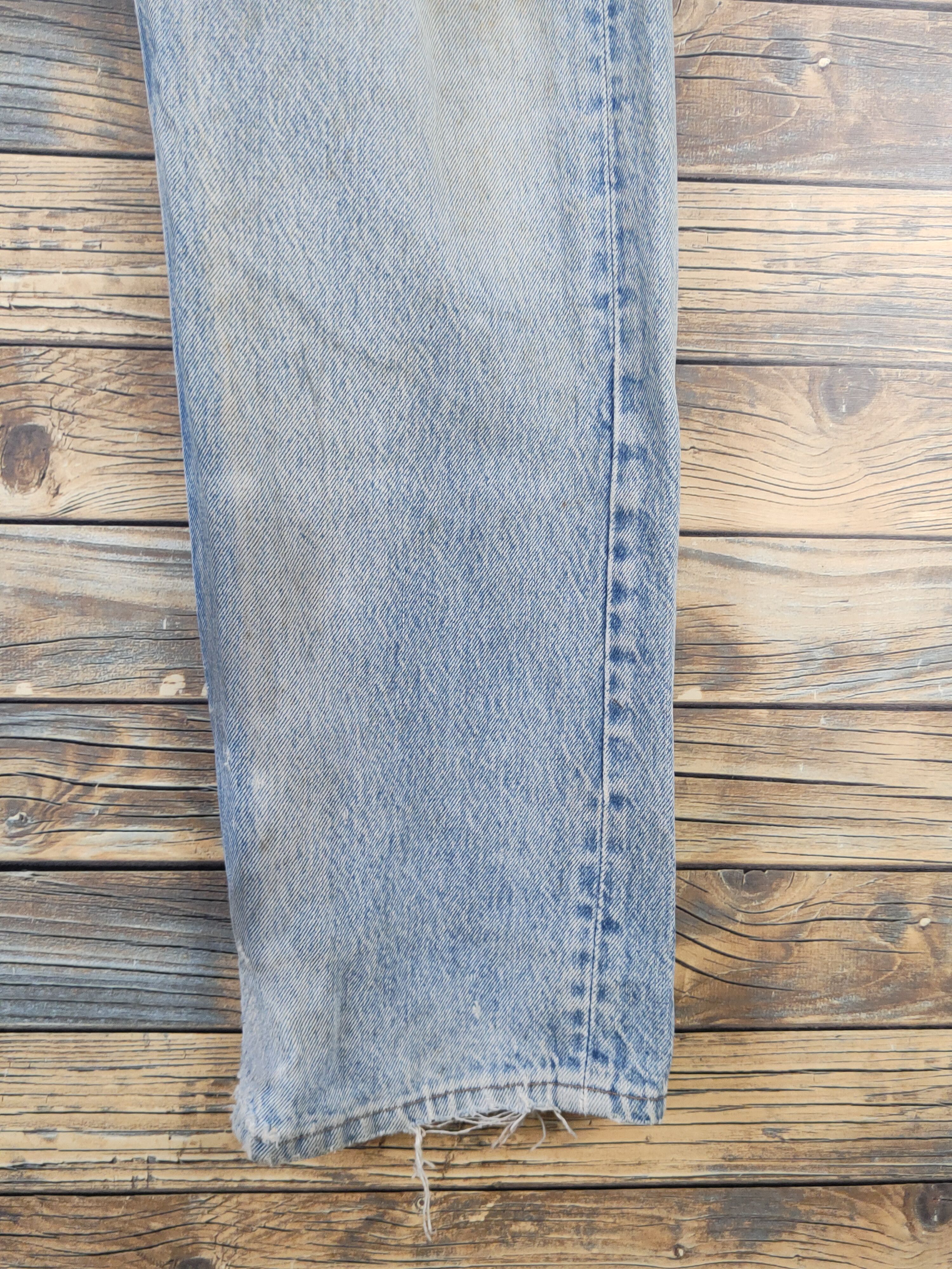 Levi's Levi's Light Blue Distressed Ripped denim Jeans #W1588 Size US 34 / EU 50 - 6 Thumbnail