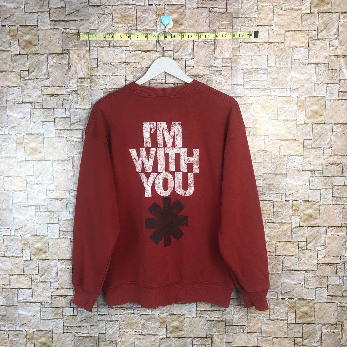 Band Tees GU Red Hot Chilli Peppers Red Sweatshirt #A10 Size US M / EU 48-50 / 2 - 13 Thumbnail