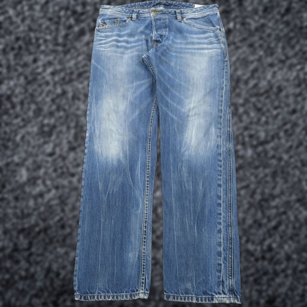 Diesel Diesel Jeans Mens 36x32 Darron Regular Slim Tapered Distressed Wash Button Fly Jeans Mens Slim Distressed Blue 5-Pocket Diesel Darron Men’s Jeans Size US 36 / EU 52 - 1 Thumbnail