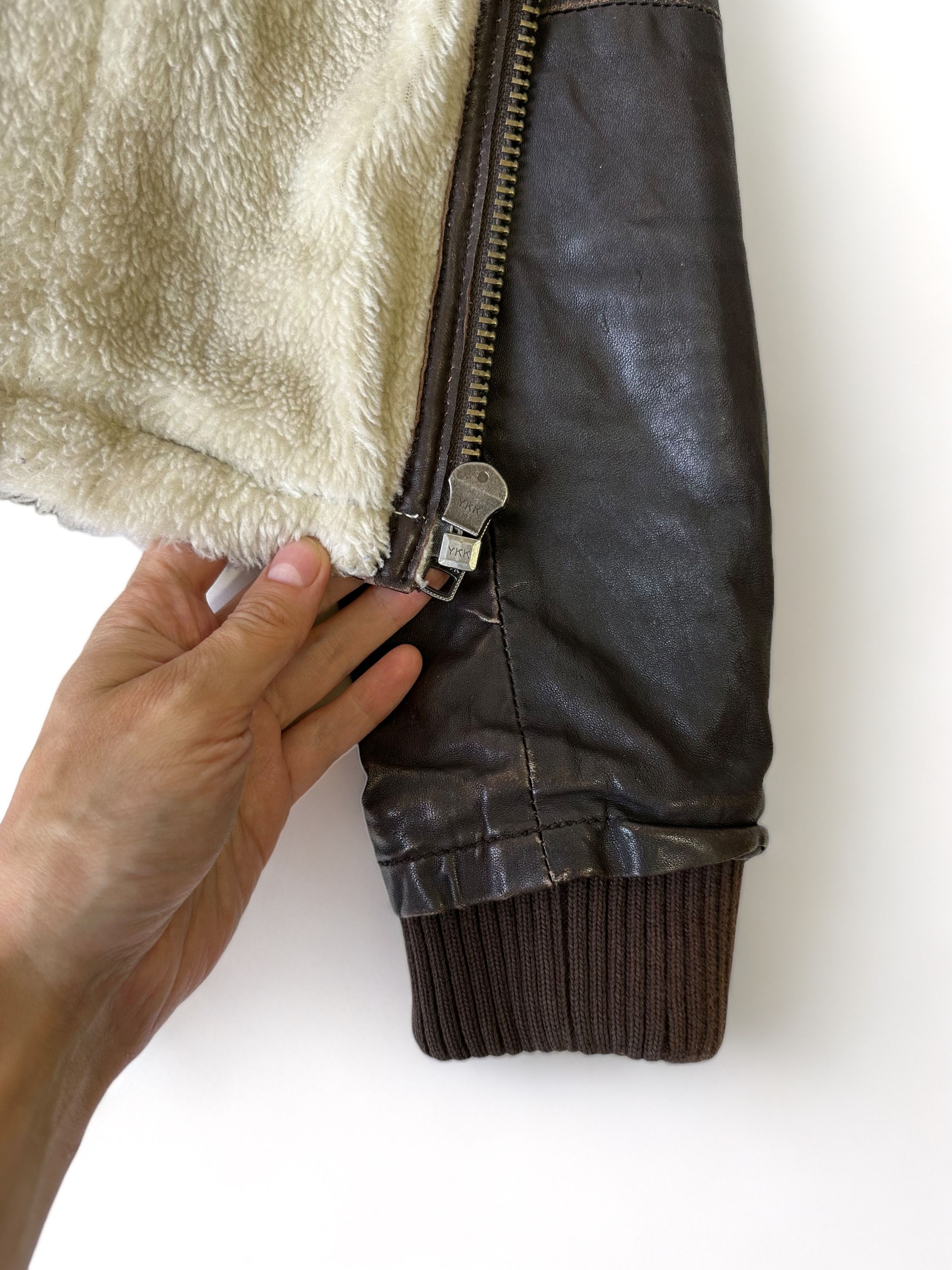 Allsaints Superdry Leather Meghan Shearling Jacket (M) Size M / US 6-8 / IT 42-44 - 5 Thumbnail