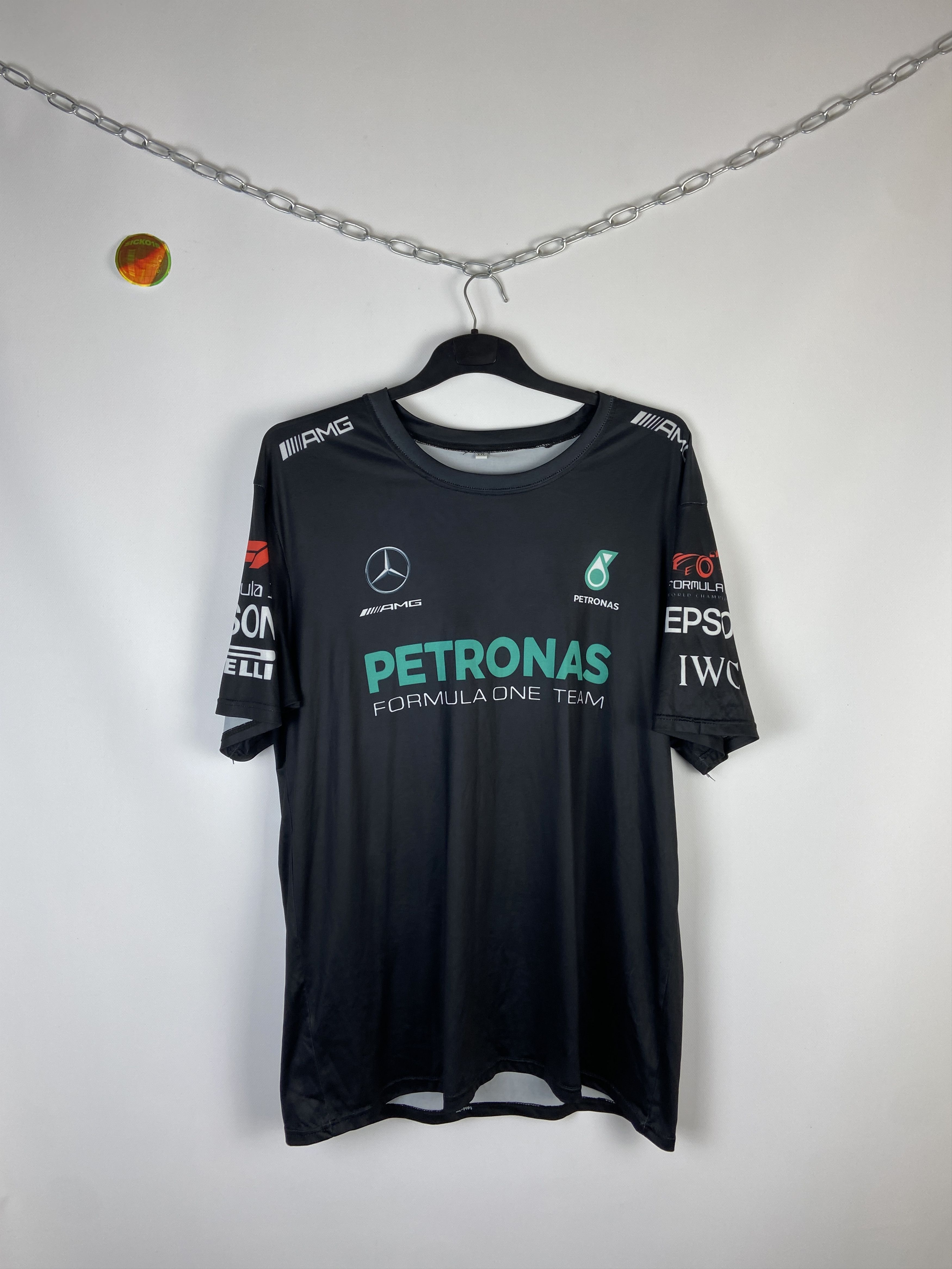 Mercedes-Benz Mersedes Benz AMG T-Shirts Petronas Size US XXL / EU 58 / 5 - 1 Thumbnail