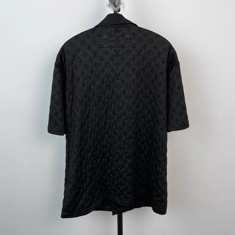 Louis Vuitton Louis Vuitton NBA Louis Vuitton Embossed Full Print Short Size US XL / EU 56 / 4 - 2 Thumbnail