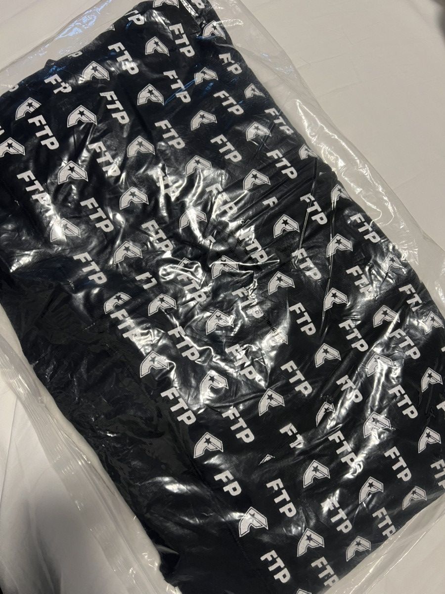 Fuck The Population FTP x Famous All Over Logo Hoodie Size US L / EU 52-54 / 3 - 2 Thumbnail