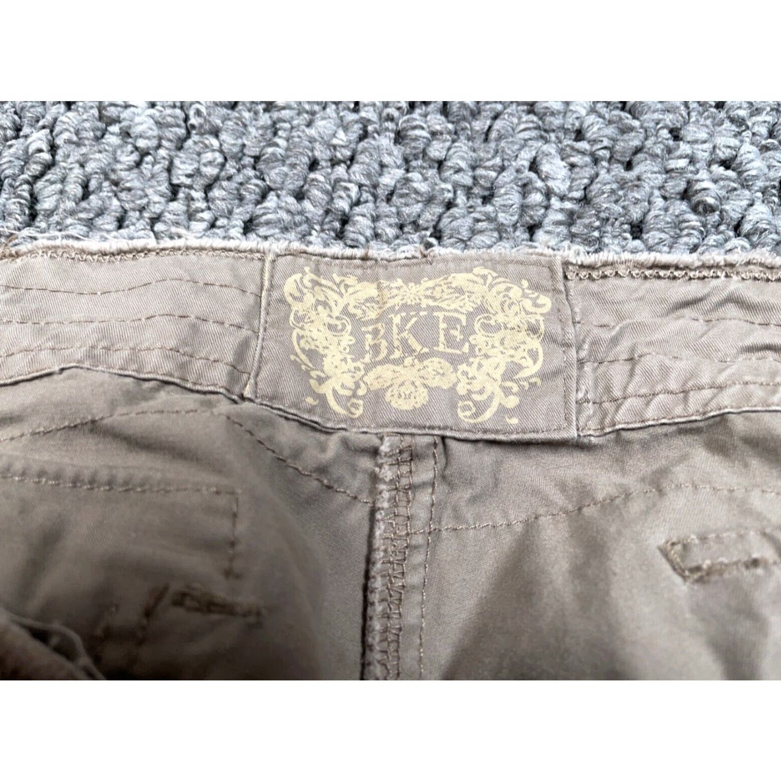Vintage Vintage Y2K Women's Cargo Pants Baggy Low-Rise Raw Edge Beige Cotton 90s Casual, Loose Fit, Size 36 Size 25" / US 0 / IT 36 - 3 Thumbnail