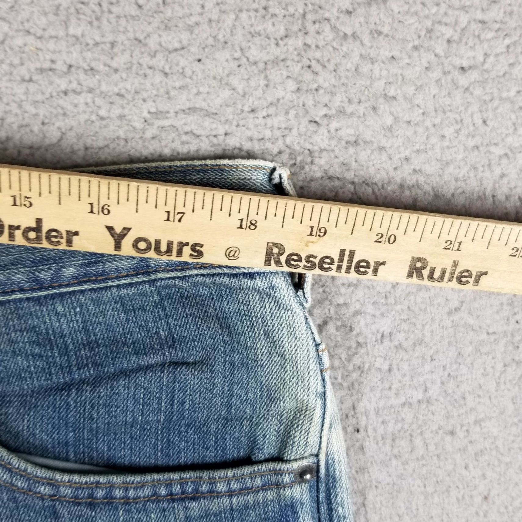 Vintage Calvin Klein Jeans 36x32 Medium Wash Straight Leg Denim Mens Size US 36 / EU 52 - 4 Thumbnail