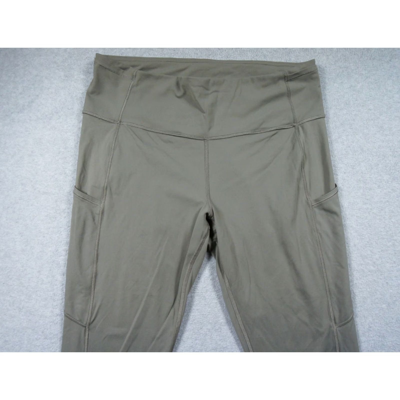 Lululemon Lululemon Leggings Womens 12 Green Activewear Yoga Gym 25" Inseam Athletic Slim Ankle Regular Size 12 Womens Size 34" / US 12 / IT 48 - 2 Thumbnail