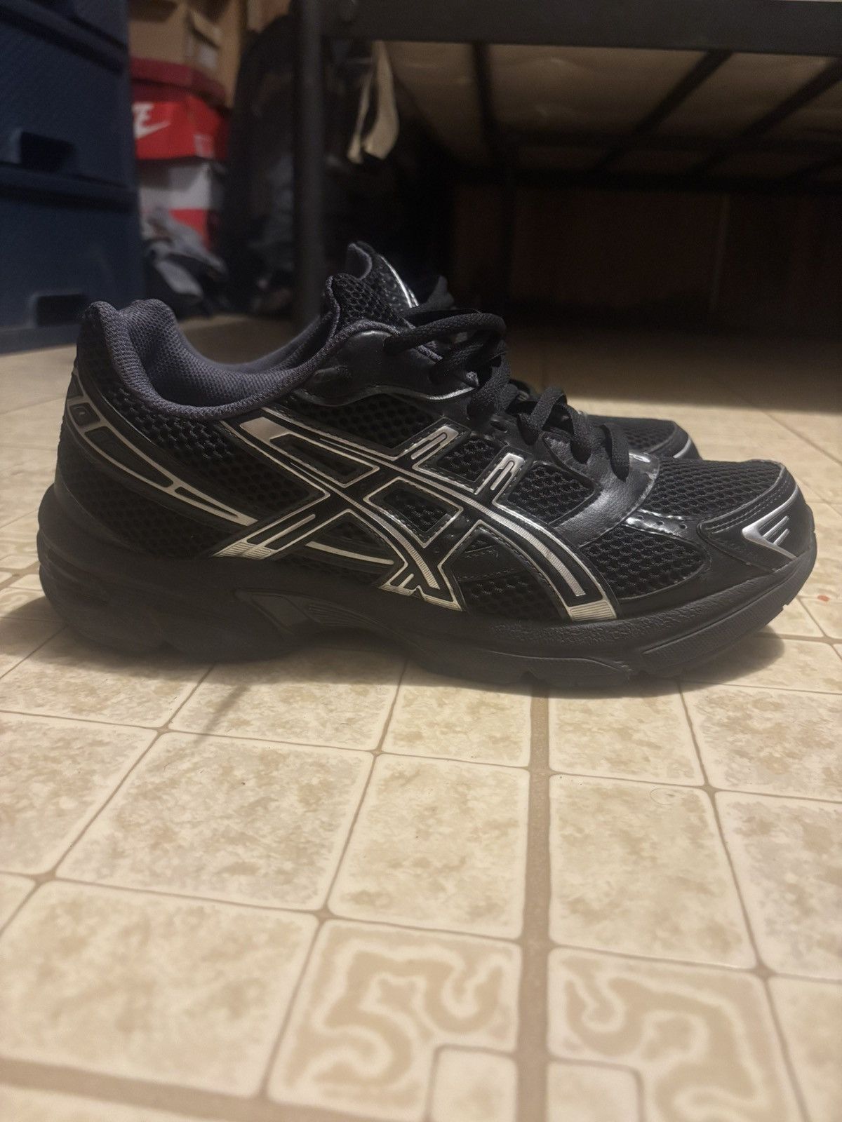 Asics Black Pure Silver Asics Size US 9.5 / EU 42-43 - 1 Thumbnail