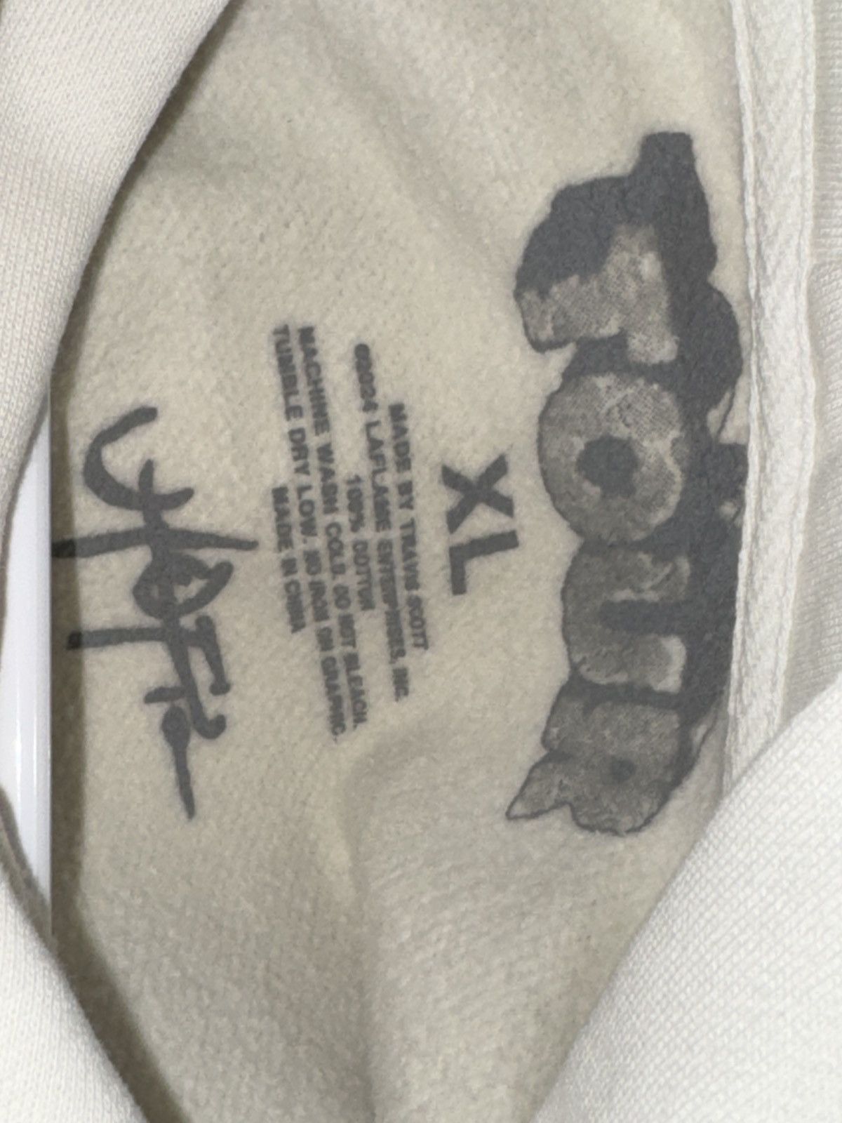 Travis Scott Brand new Authentic Travis Scott Utopia Europe Hoodie XL Size US XL / EU 56 / 4 - 5 Thumbnail