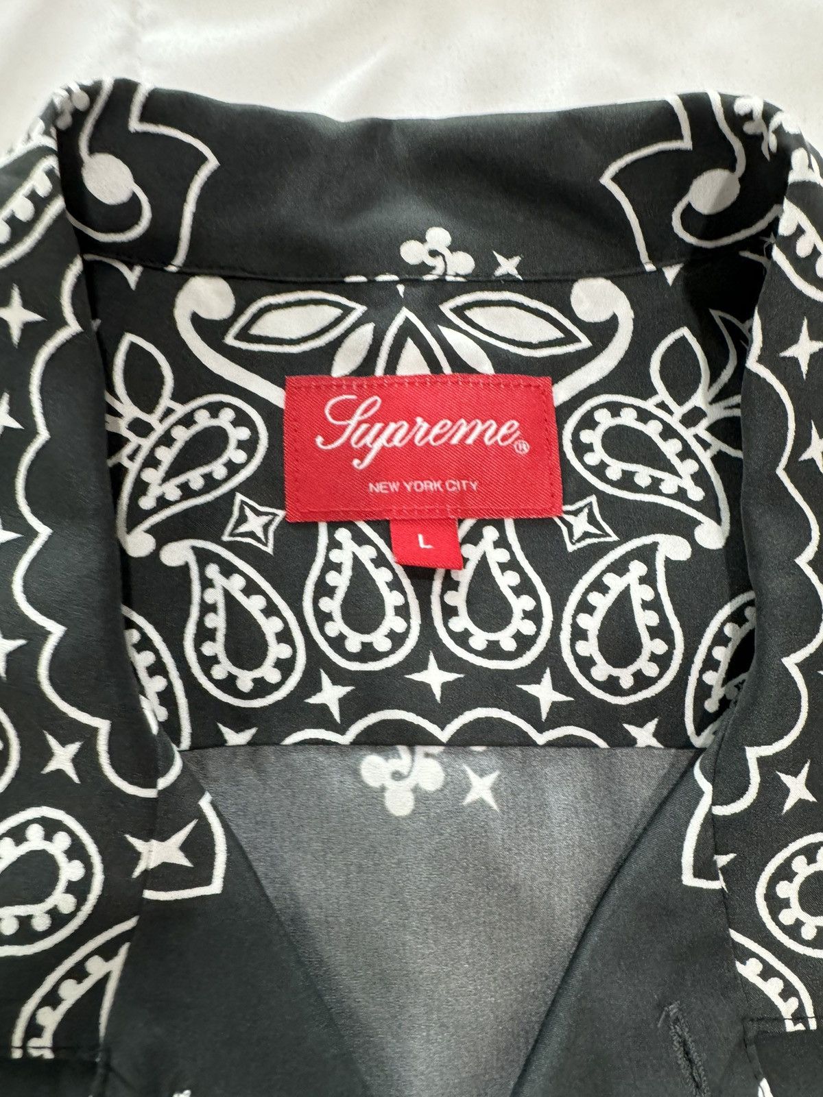 Supreme Supreme Black Bandana Silk S/S Shirt Size US L / EU 52-54 / 3 - 5 Thumbnail