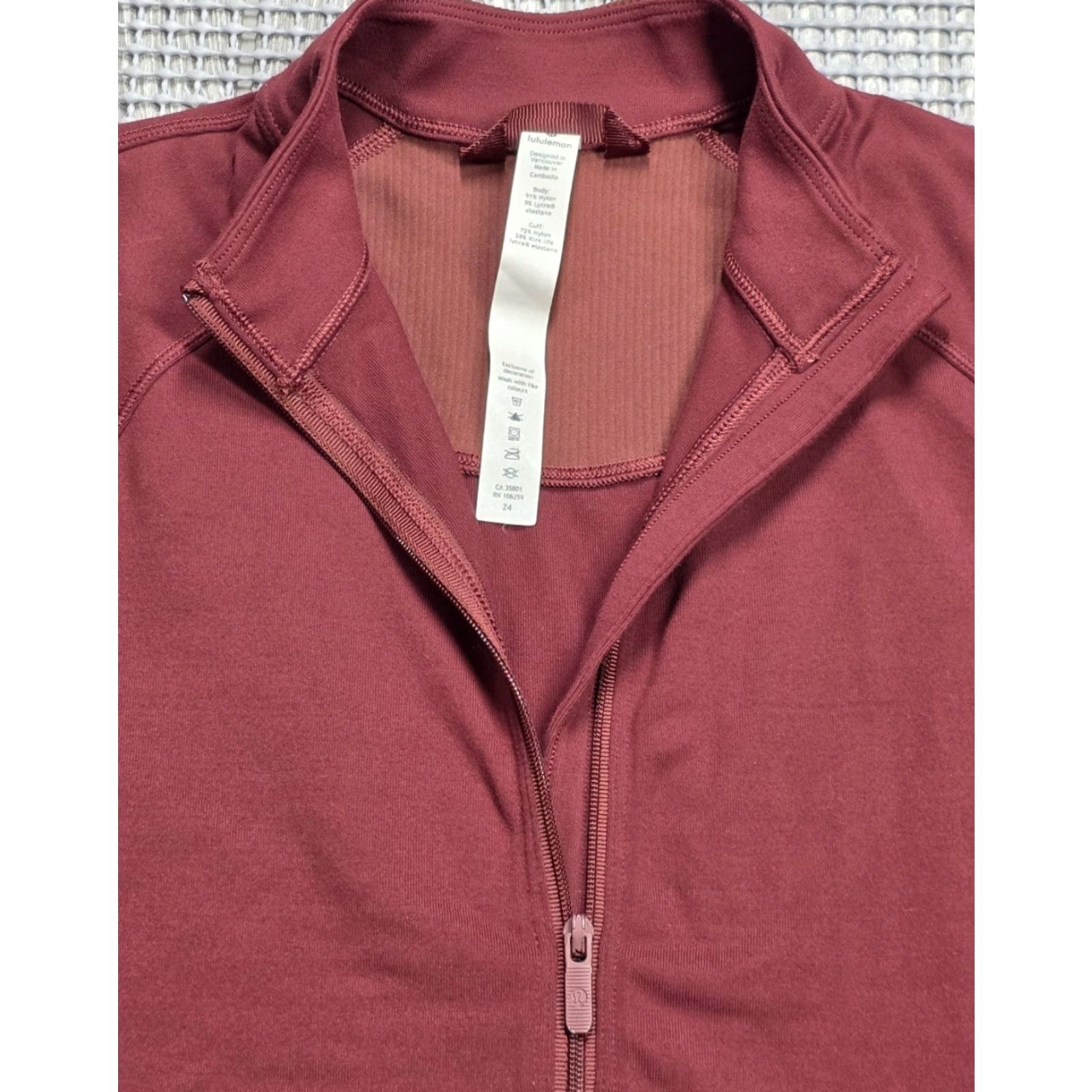 Lululemon Lululemon Its Rulu Cropped Long Sleeve Zip Pullover - Red/Maroon Womens Size 4 Crop Top 1/2 Zip Mock Neck 1/4 Zip Activewear Slim Fit S Size S / US 4 / IT 40 - 5 Thumbnail