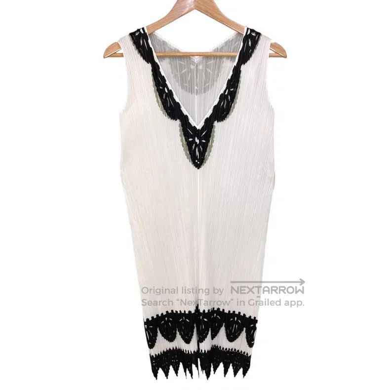 Issey Miyake Issey Miyake Black and White Paper-cut Window Grille Long Size L / US 10 / IT 46 - 1 Thumbnail