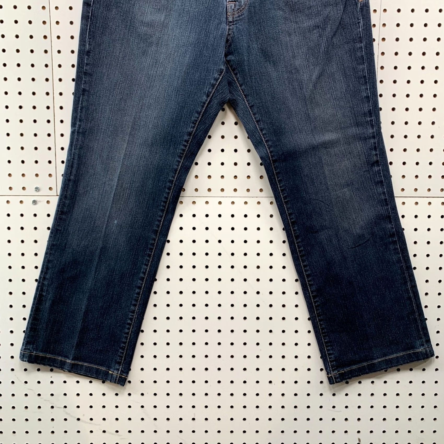 Vintage 34 Heritage Jeans Mens 33 Blue Denim Size FIts 33X26 Straight Leg Casual Size US 33 - 7 Thumbnail