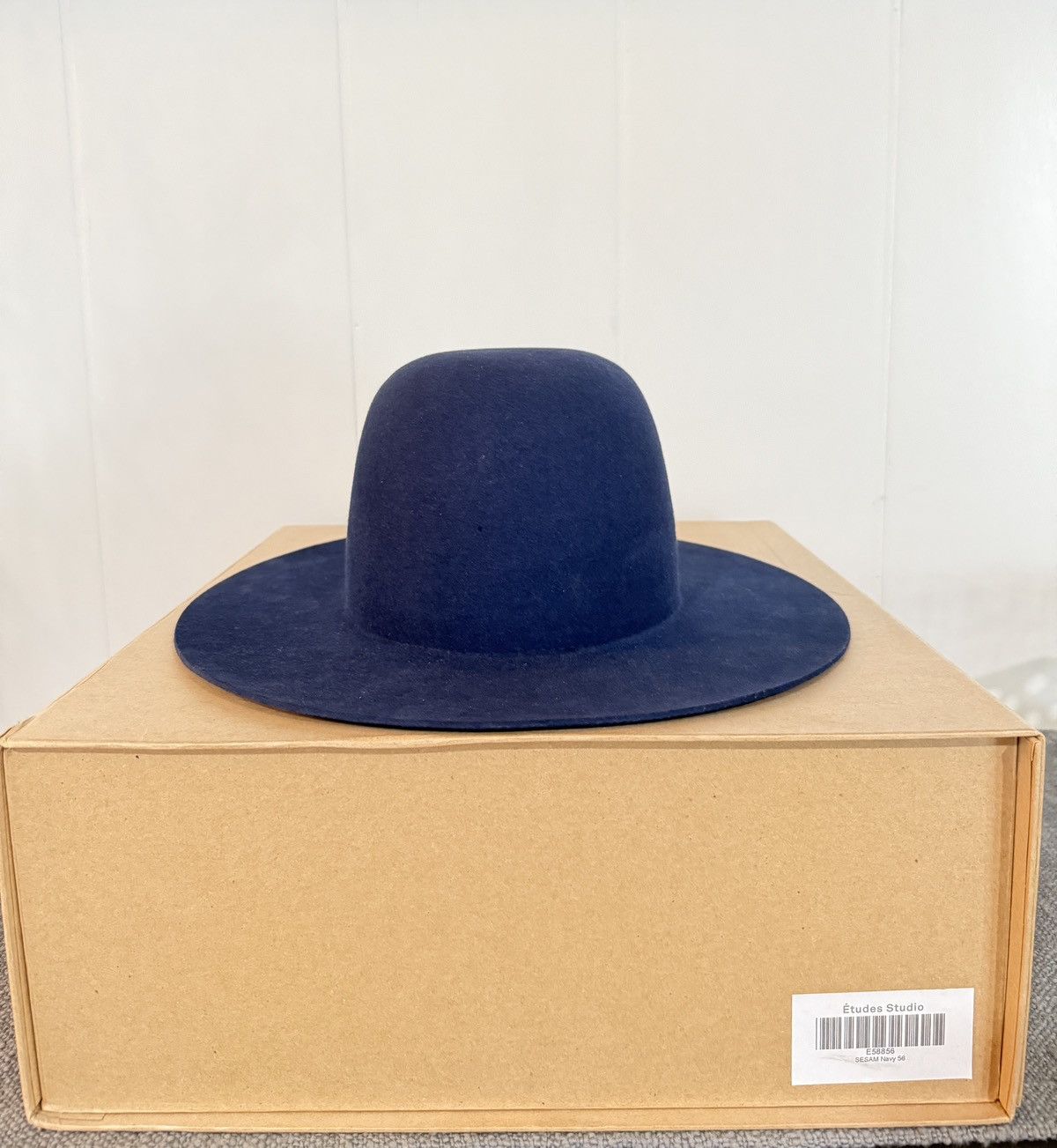 Etudes Etudes Studio Sesam Felt Hat (Navy) size 56 Size ONE SIZE - 1 Thumbnail