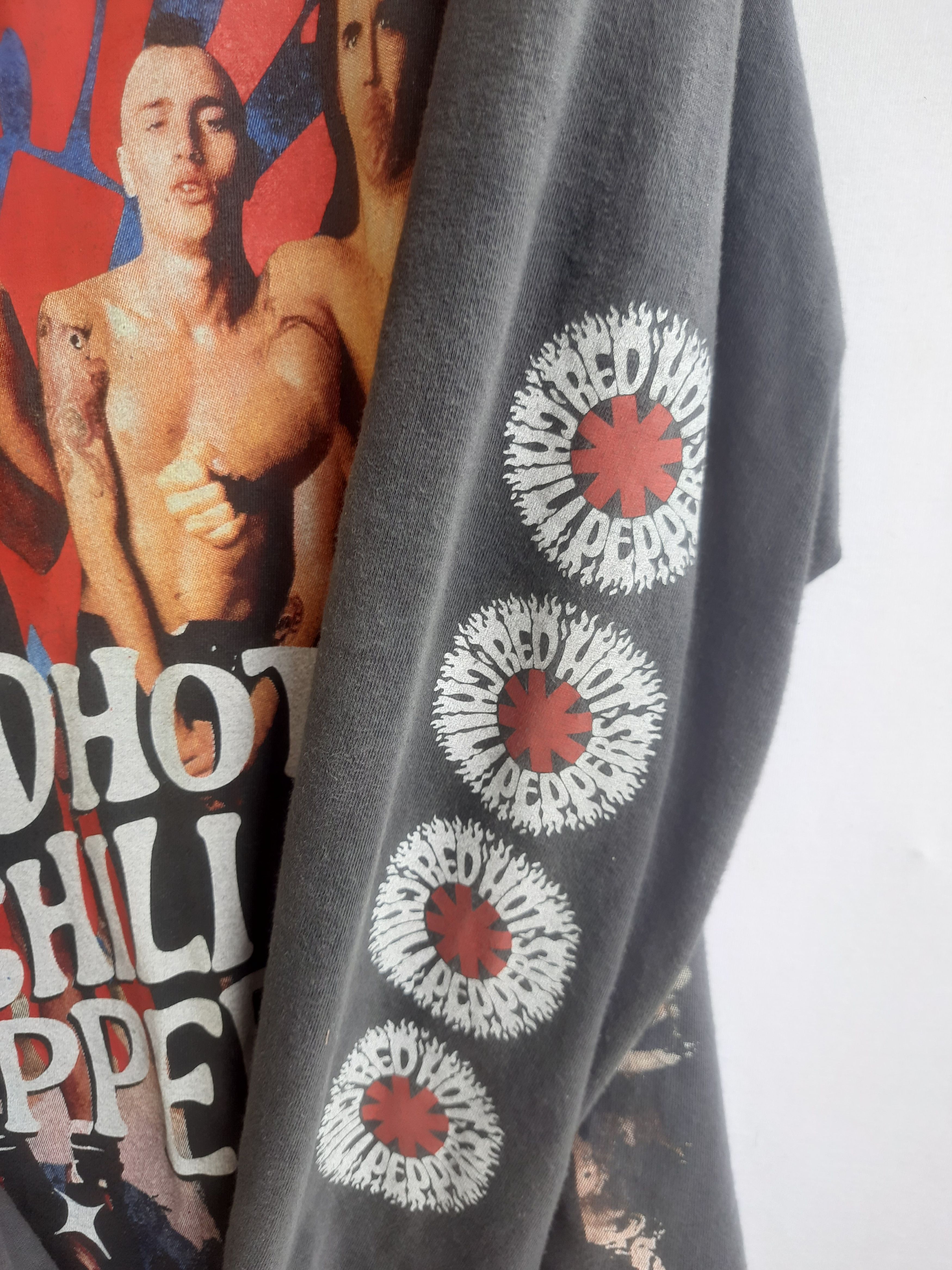 Band Tees Red Hot Chili Peppers Vintage Bootleg Mexico Made Size US L / EU 52-54 / 3 - 7 Thumbnail