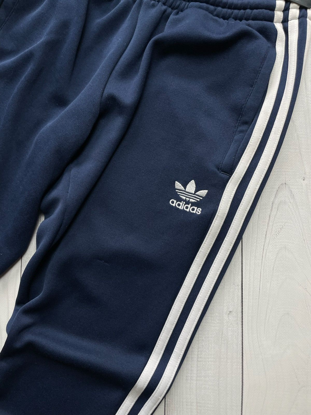 Vintage Vintage adidas originals size M striped rap track suit Size US M / EU 48-50 / 2 - 9 Thumbnail