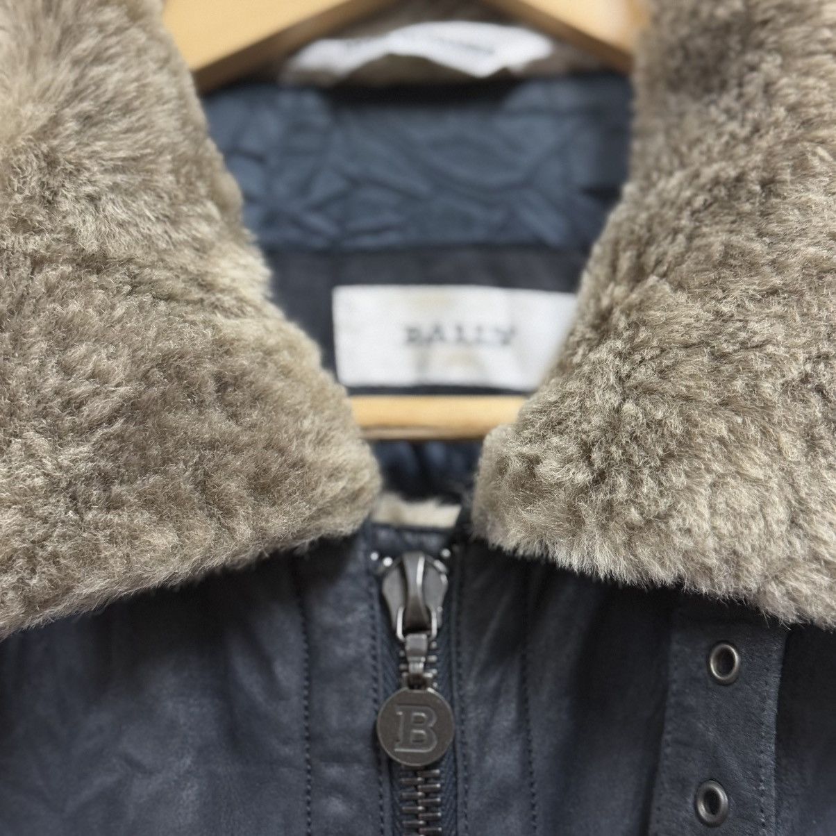 Bally Vintage Bally Leather Jacket Fur Size US XL / EU 56 / 4 - 8 Thumbnail