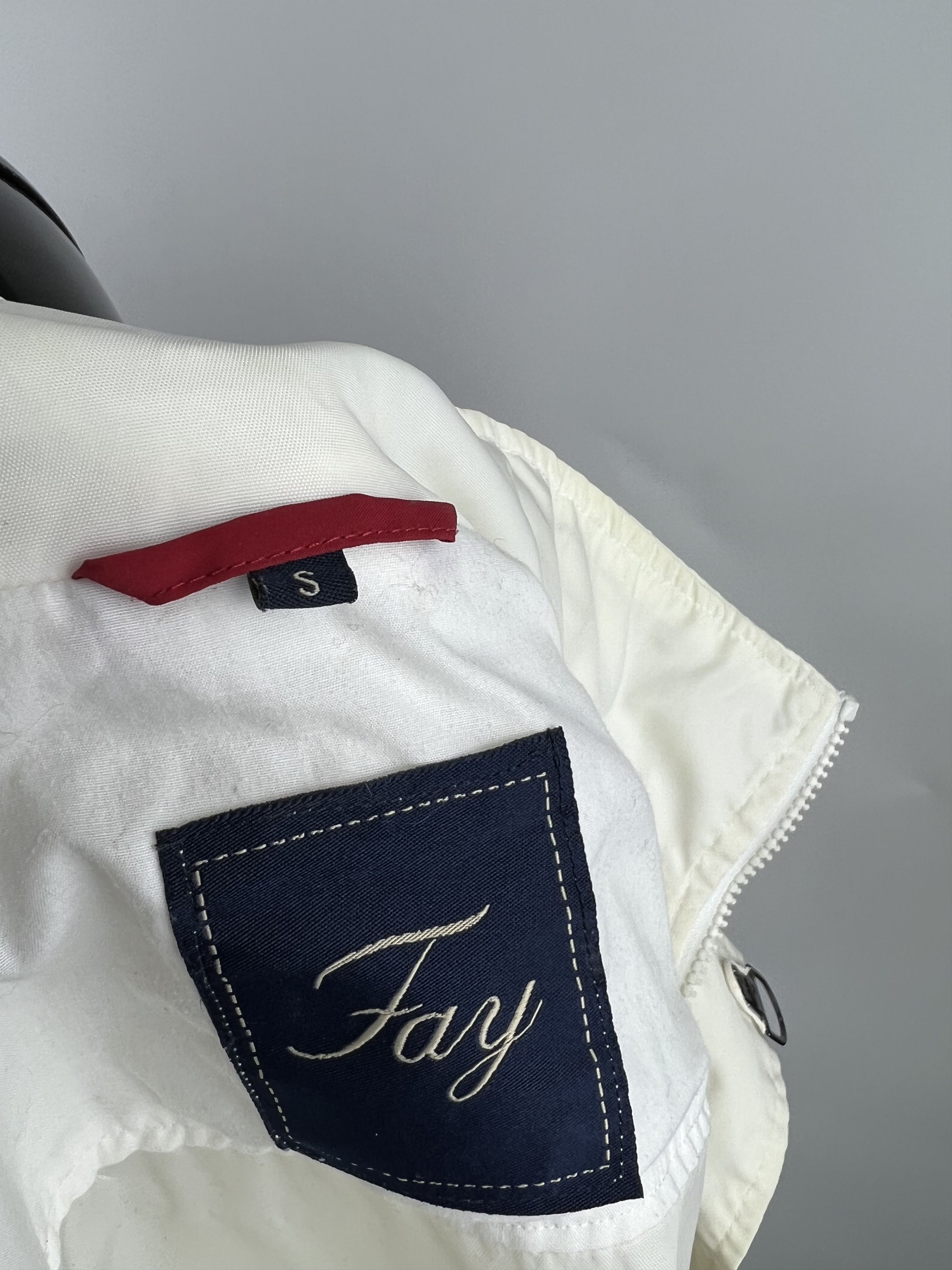 Fay Rare Vintage Fay Men's White Nylon Jacket Size S Size US S / EU 44-46 / 1 - 8 Thumbnail