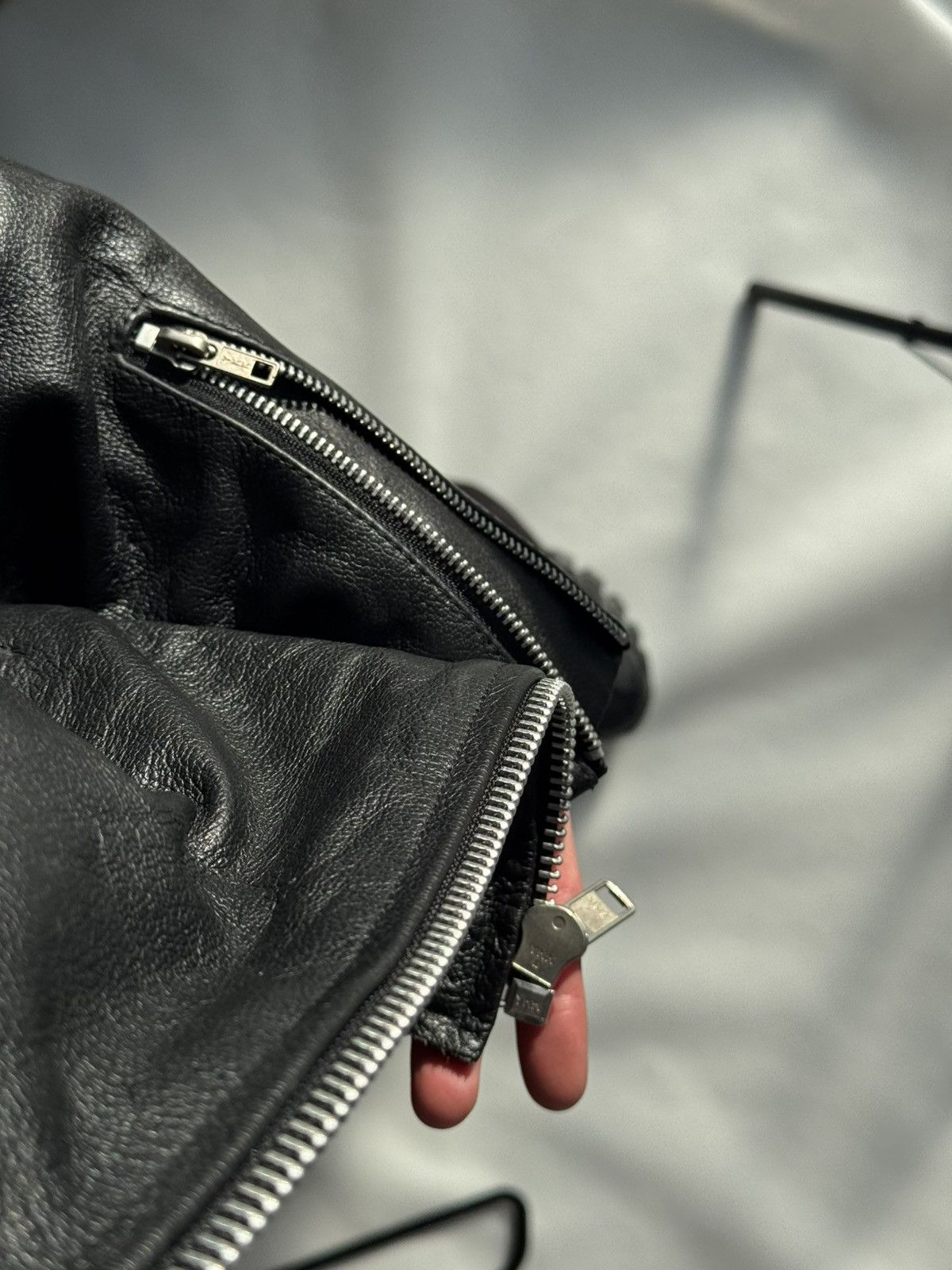 Vintage Vintage Leather Jacket Black Large Zip Up Motorcycle Biker Size US L / EU 52-54 / 3 - 18 Thumbnail