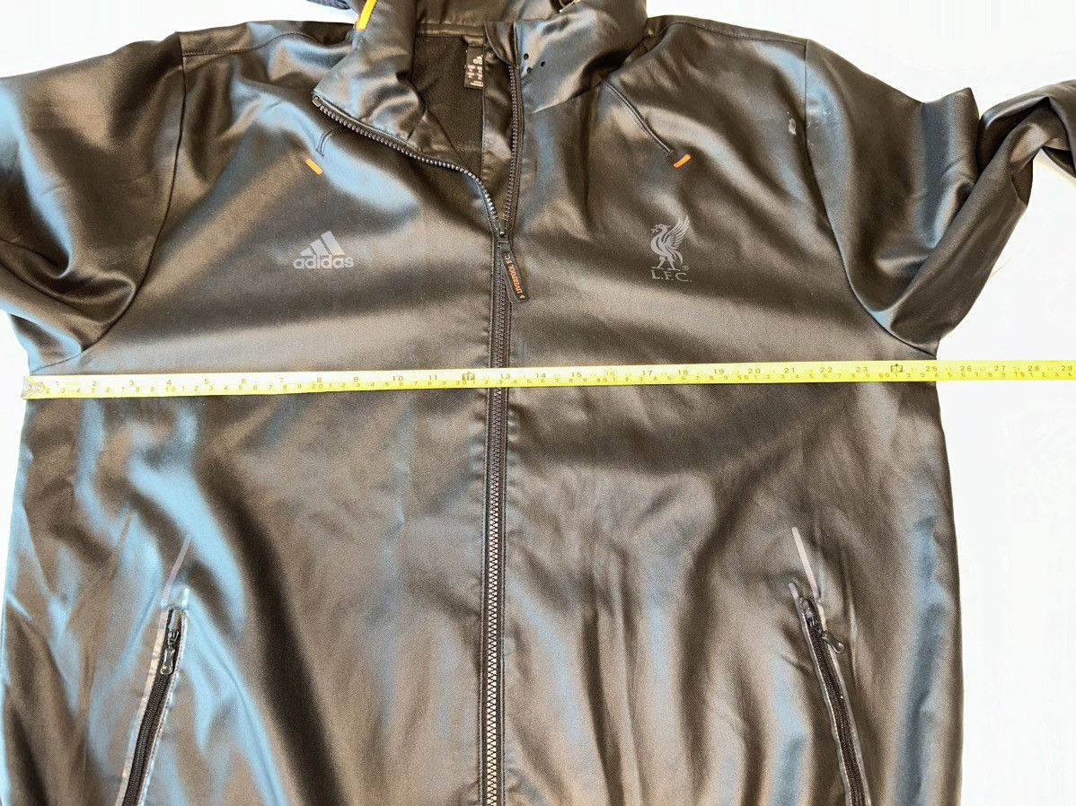Adidas 2010 Adidas Liverpool Training Jacket W/Zip Away Hood-XL Size US XL / EU 56 / 4 - 8 Thumbnail