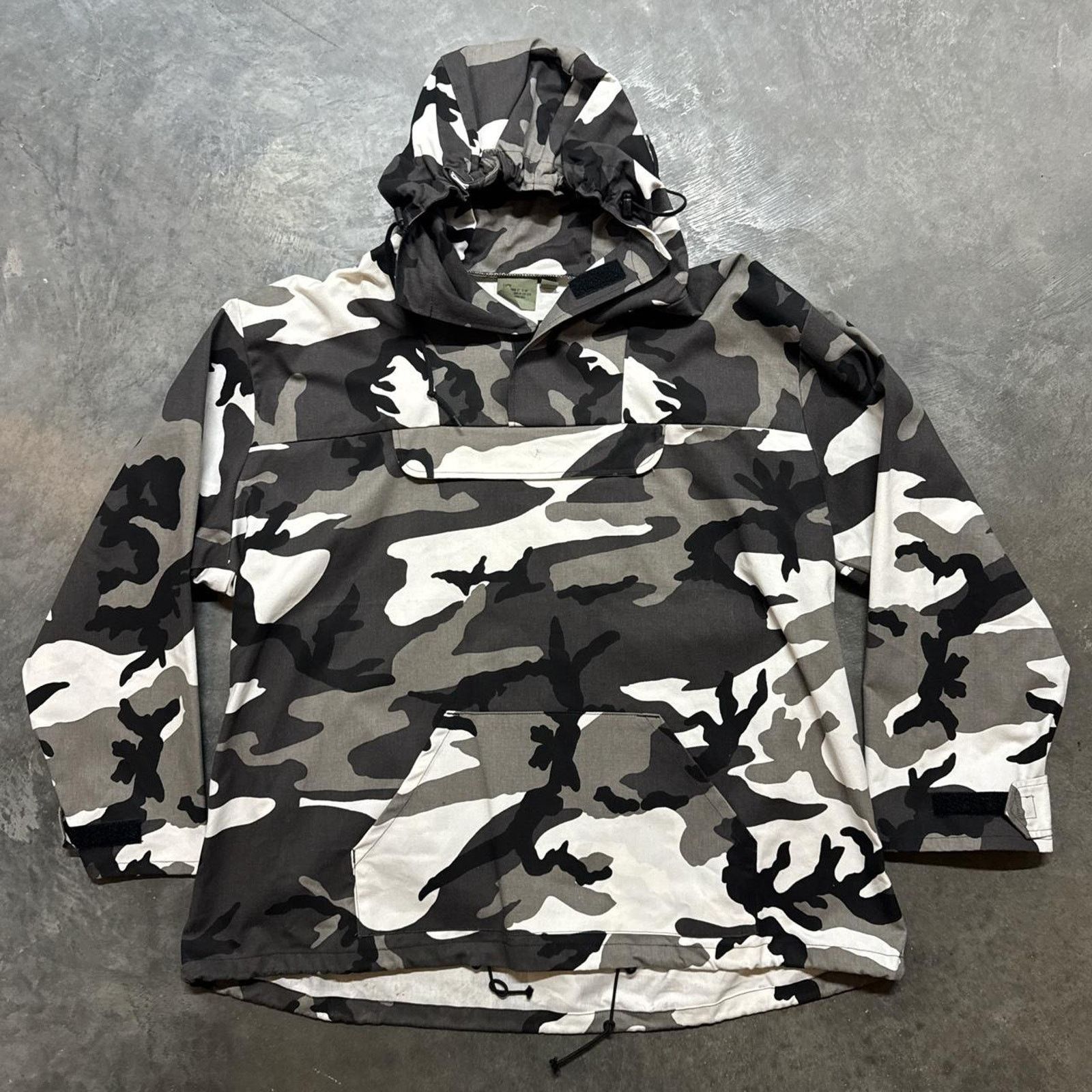 Vintage Vintage 90s Military Camo Anorak Parka Lightweight Jacket Size US XL / EU 56 / 4 - 1 Thumbnail