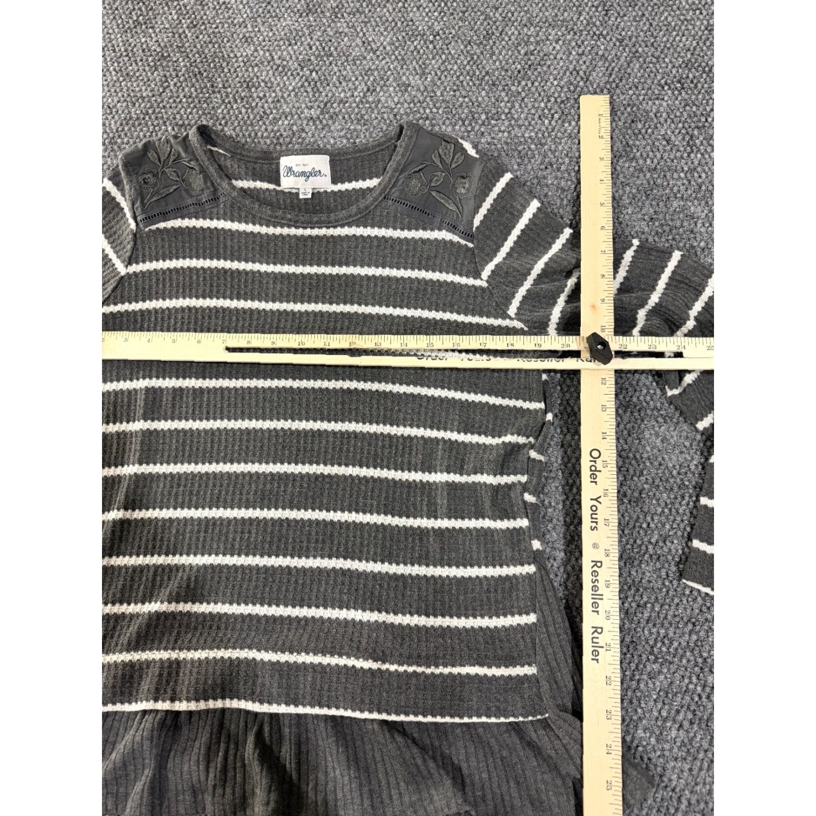 Wrangler Wrangler Sweater Cardigan Womens Large Gray White Striped Ribbed Knit Pullover Long Sleeve Round Neck Casual Winter Fall Regular Size L Size L / US 10 / IT 46 - 4 Thumbnail