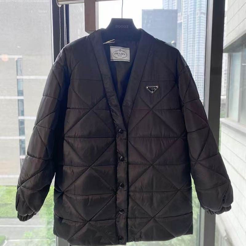 Prada Prada Quilted Button Up Jacket Size 38 Size XS / US 0-2 / IT 36-38 - 1 Thumbnail