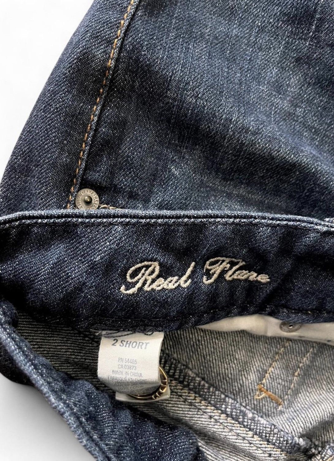 American Eagle Outfitters AMERICAN EAGLE REAL FLARE WOMENS LOW RISE JEANS Size 26" / US 2 / IT 38 - 5 Thumbnail