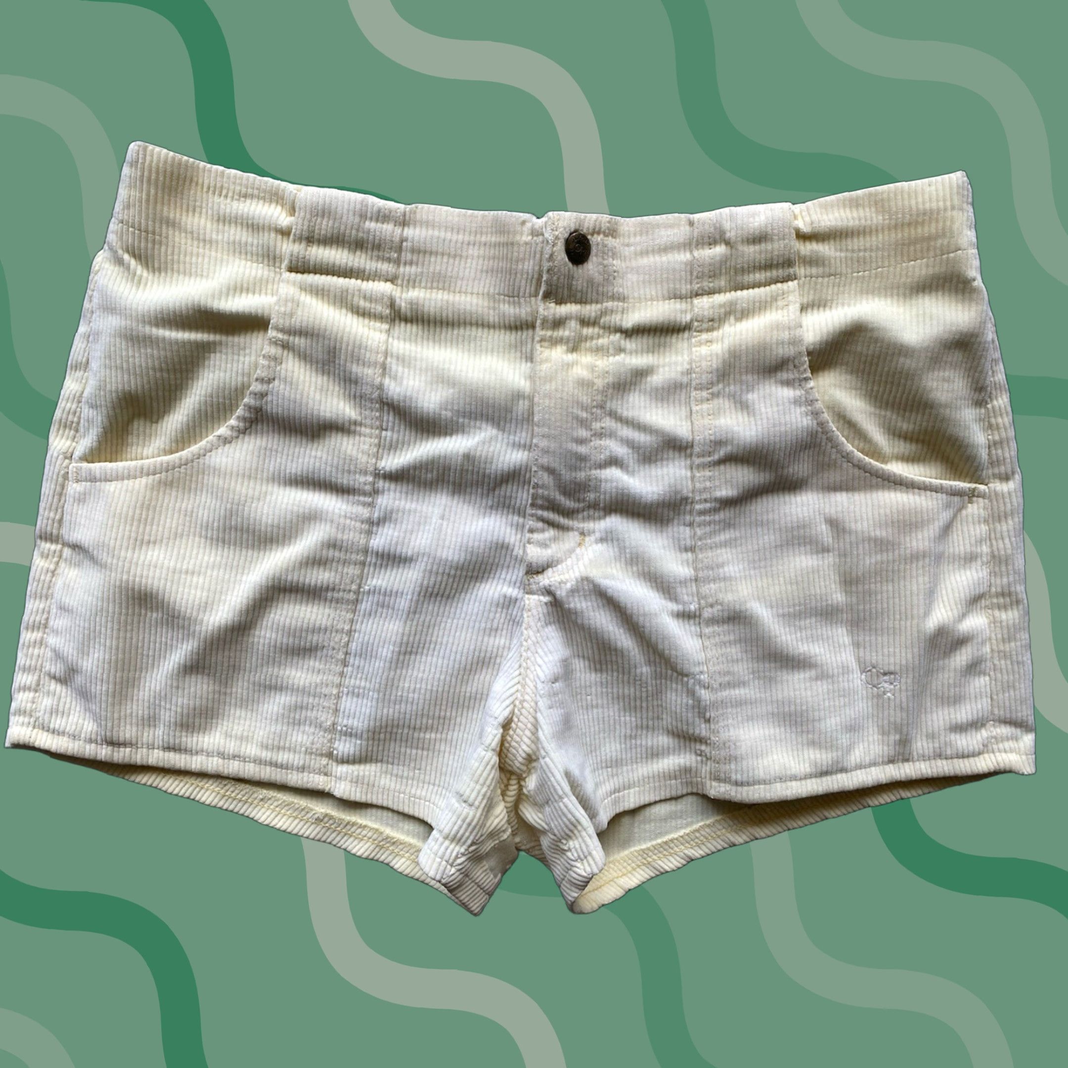 Ocean Pacific VINTAGE Ocean Pacific Corduroy Shorts Women’s 36 Yellow Made In USA Size 25" / US 0 / IT 36 - 1 Thumbnail