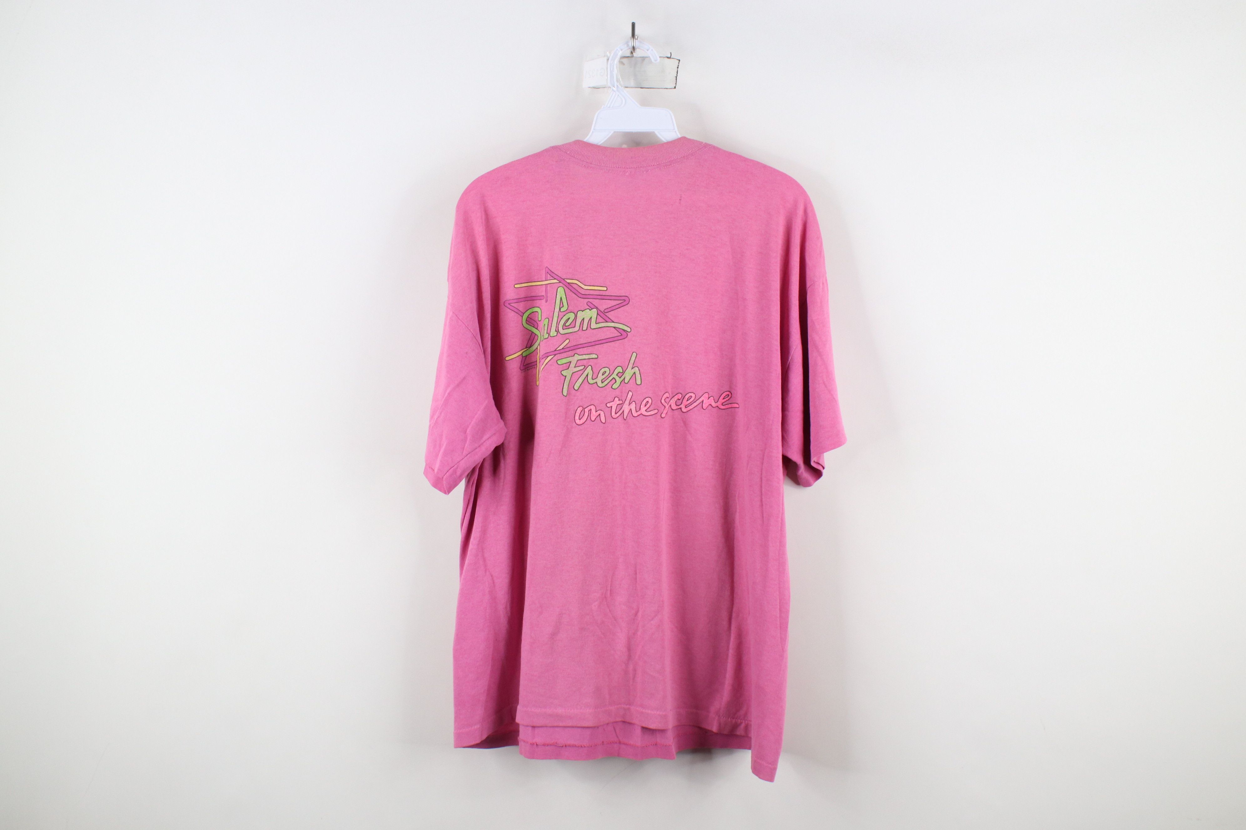 Vintage Vintage 90s Salem Cigarettes Spell Pocket T-Shirt Pink USA Size US XL / EU 56 / 4 - 14 Thumbnail