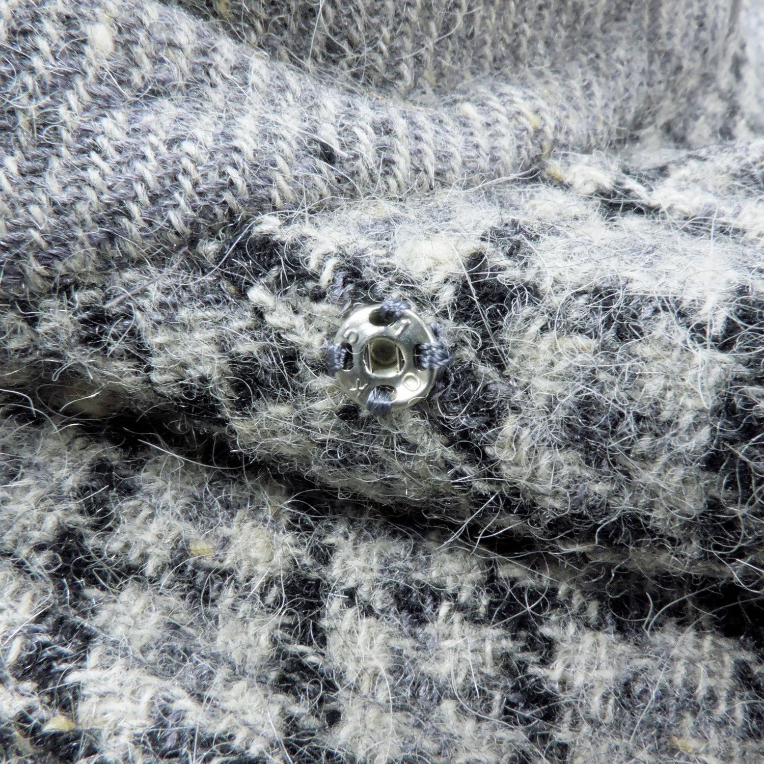 Karl Lagerfeld KARL LAGERFELD GRAY HAIR ALPACA BLEND MOCK NECK JACKET Size M / US 6-8 / IT 42-44 - 5 Thumbnail
