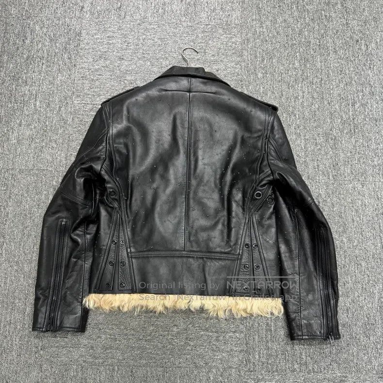 Givenchy Givenchy Size 48 Fur jacket Size: 48 Size US M / EU 48-50 / 2 - 5 Thumbnail