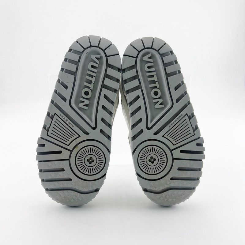 Louis Vuitton Louis Vuitton Trainer Maxi Sneakers in Gray - Size US 8 / IT 38 - 4 Thumbnail