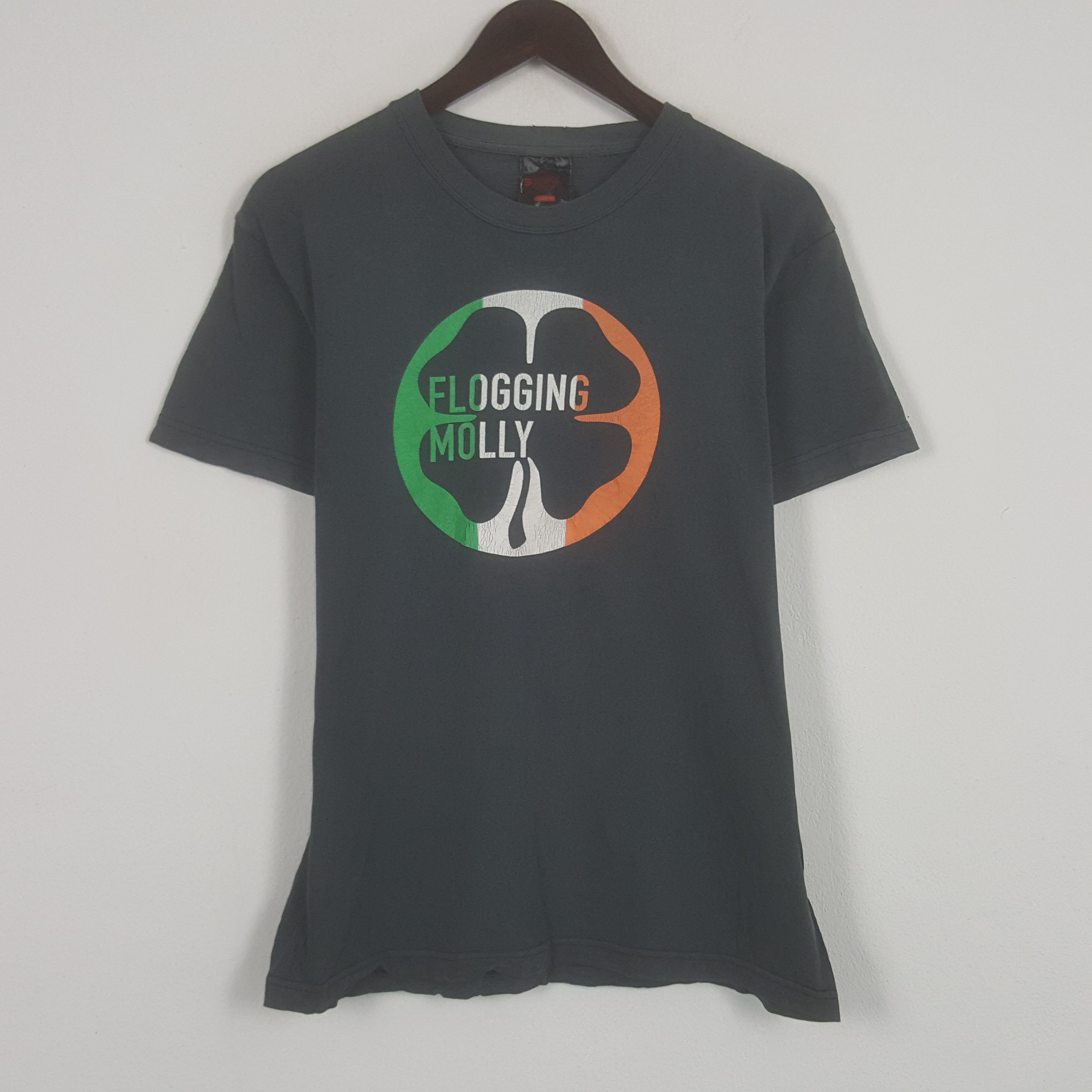 Vintage Flogging Molly Tshirt