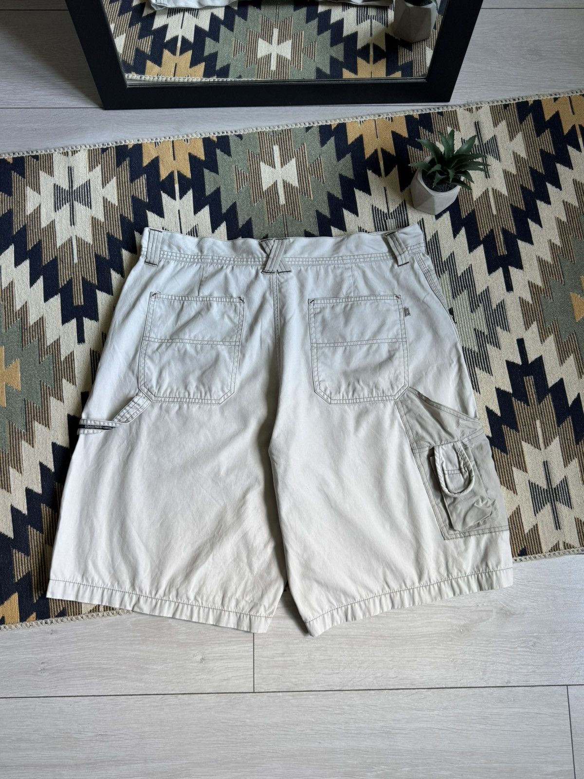 Nike ACG Vintage 90’s Nike ACG Cargo Pocket Shorts Size US 36 / EU 52 - 2 Thumbnail