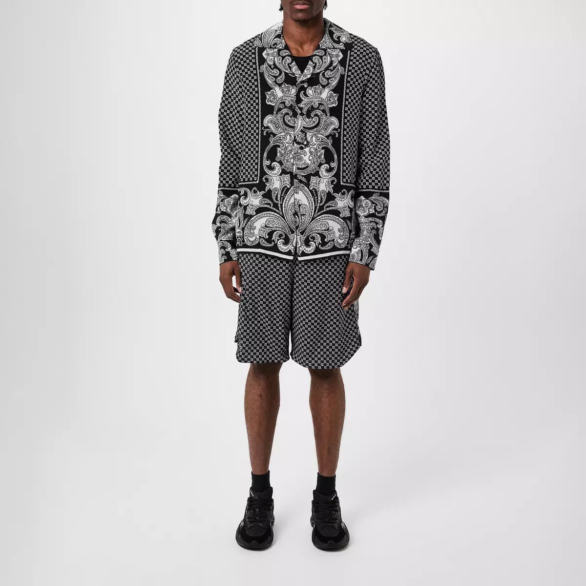 Balmain o1g2r1mq0426 Straight-Leg Monogrammed Poplin Shorts Size US 34 / EU 50 - 5 Thumbnail