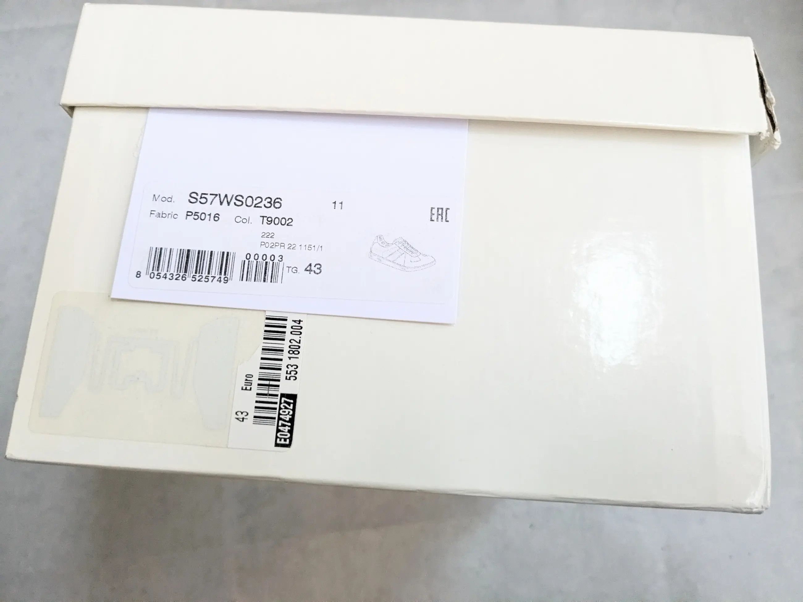 Maison Margiela Maison Margiela Replica GAT Silver 10 43 Low Tops Black Size US 10 / EU 43 - 17 Thumbnail